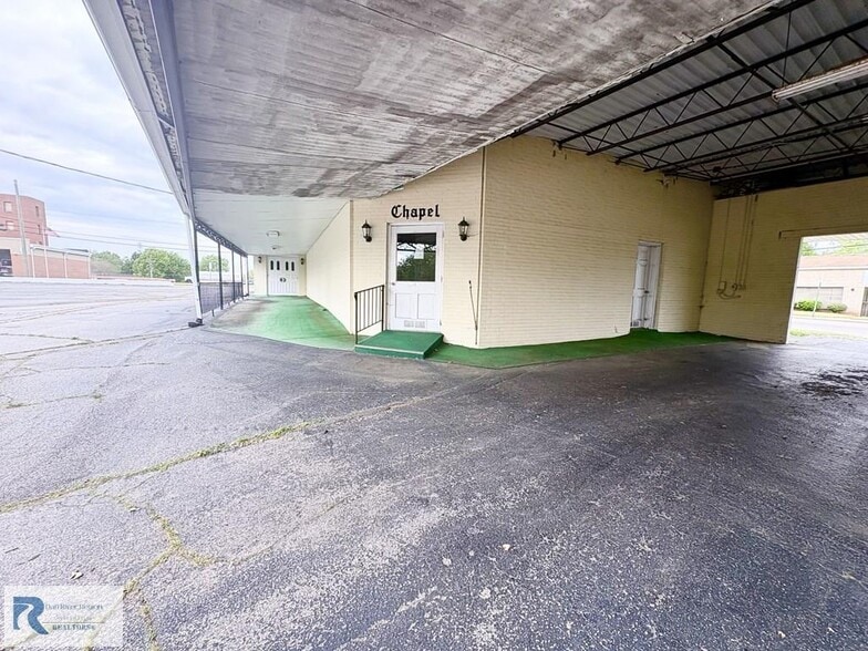 More Photos Of 2025 N Main St, Danville Religious Facility For Sale