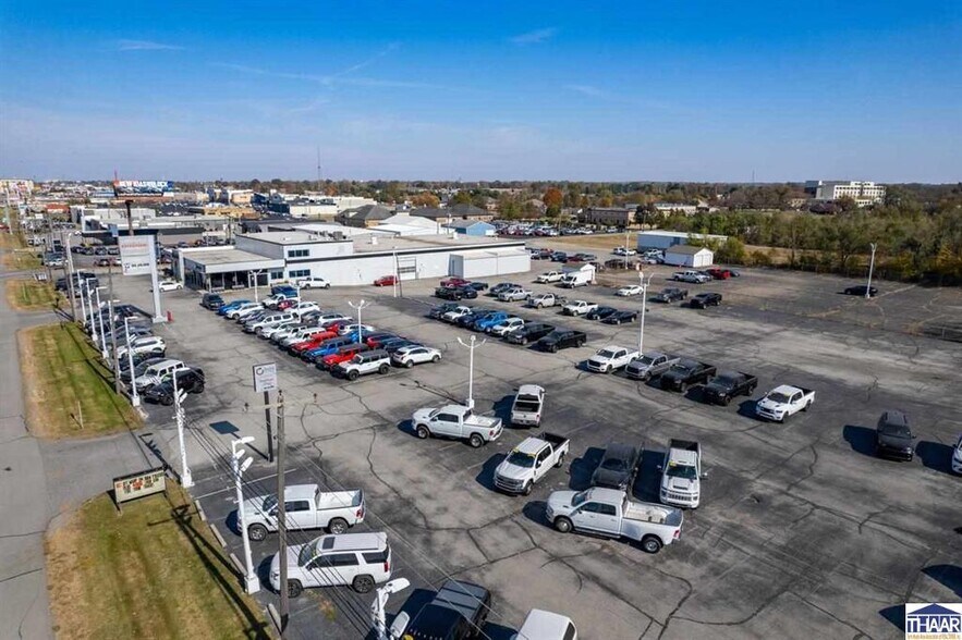 More Photos Of 4120 S US Highway 41, Terre Haute Auto Dealership For Sale