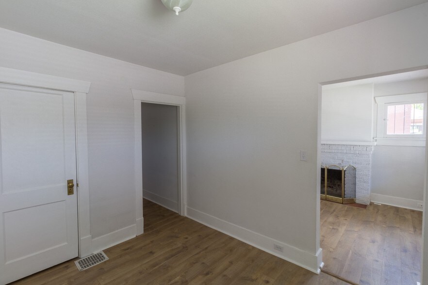 More Photos Of 2364 S Broadway, Denver Office Residential For Lease