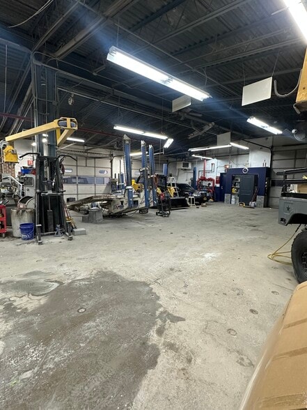More Photos Of 111 Jewett Ave, Staten Island Industrial For Lease