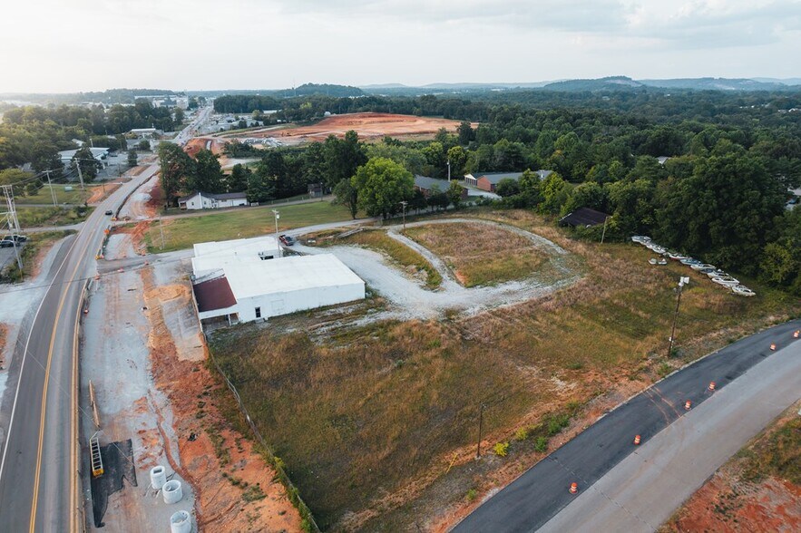 More Photos Of 1470 S Jefferson Ave, Cookeville Showroom For Sale