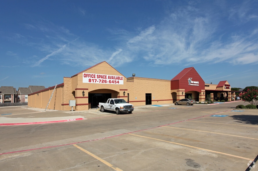 More Photos Of 1011 N Highway 77, Waxahachie Unknown For Lease