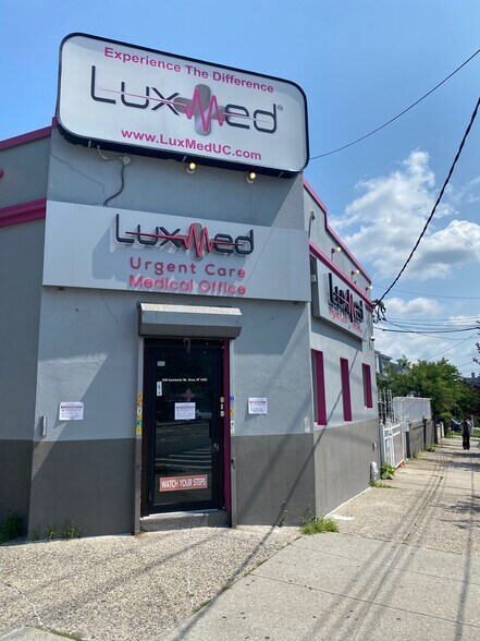 More Photos Of 3000 Eastchester Rd, Bronx Storefront For Sale