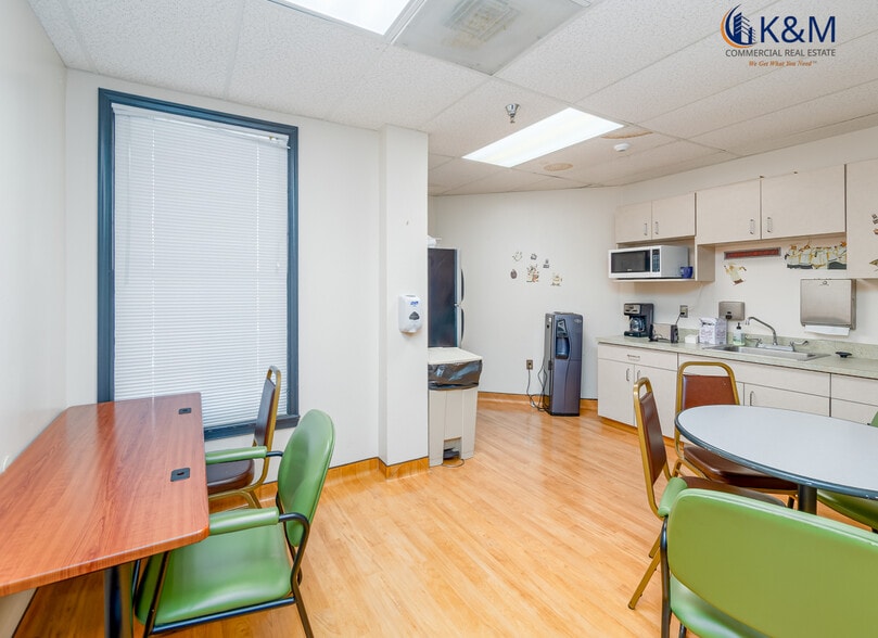 More Photos Of 3460 Old Washington Rd, Waldorf Medical For Lease