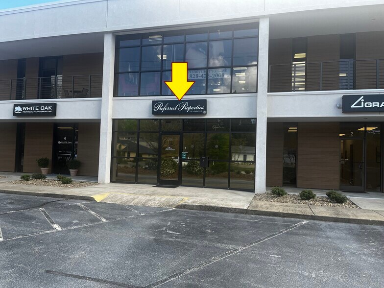 Primary Photo Of 1270 Hendersonville Rd, Asheville Office For Lease