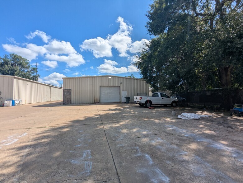 More Photos Of 5805 Old Dowlen Rd, Beaumont Warehouse For Lease