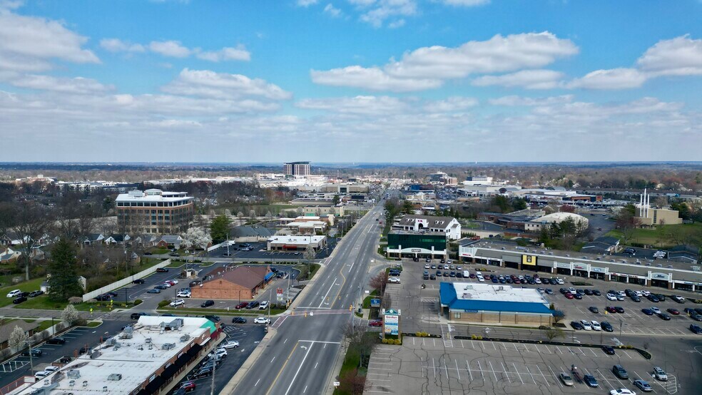 More Photos Of 7654 Montgomery Rd, Cincinnati Medical For Sale