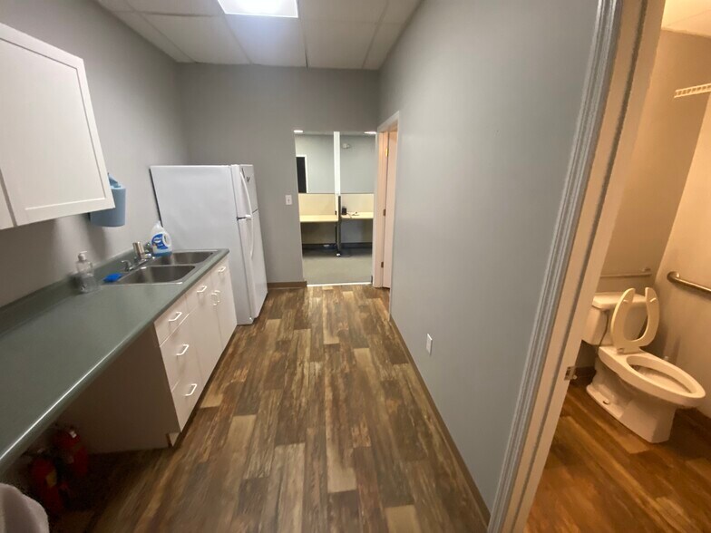 More Photos Of 668 Marina Dr, Charleston Medical For Sale
