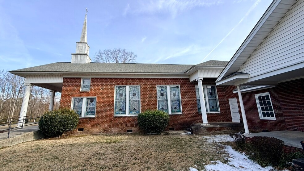 More Photos Of 204 N Main St, Richfield Specialty For Sale