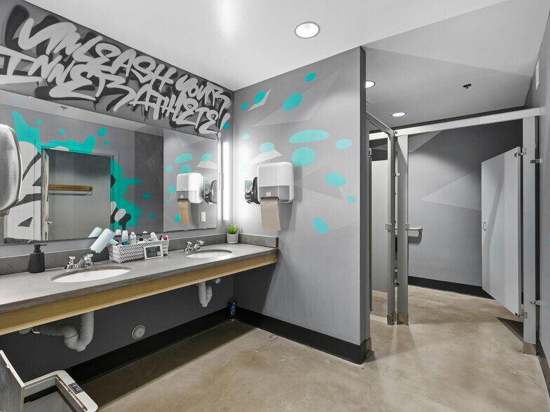 More Photos Of 150 Coxe Ave, Asheville Apartments For Lease