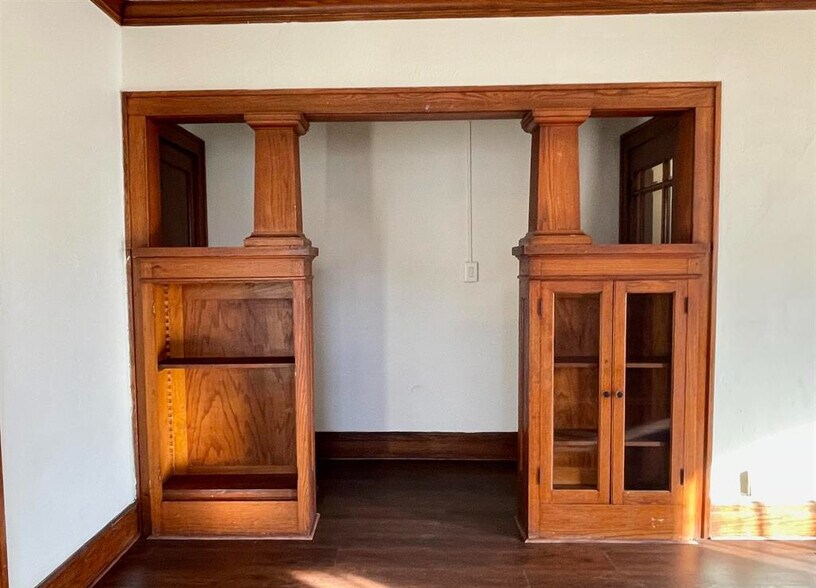 More Photos Of 919 W 3rd St, Peoria Apartments For Sale