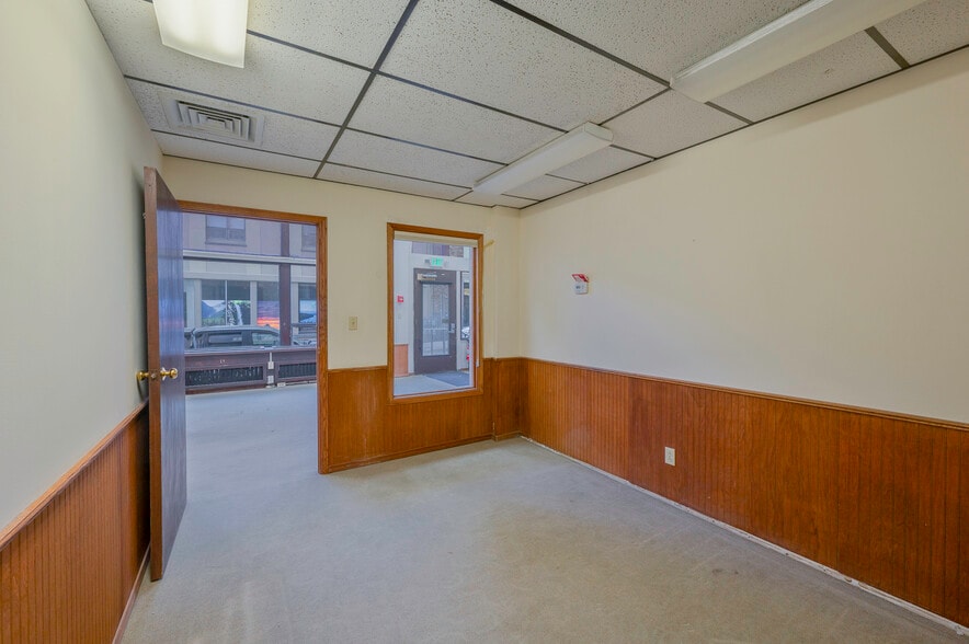 More Photos Of 300 Fuller ave, Helena Storefront For Lease