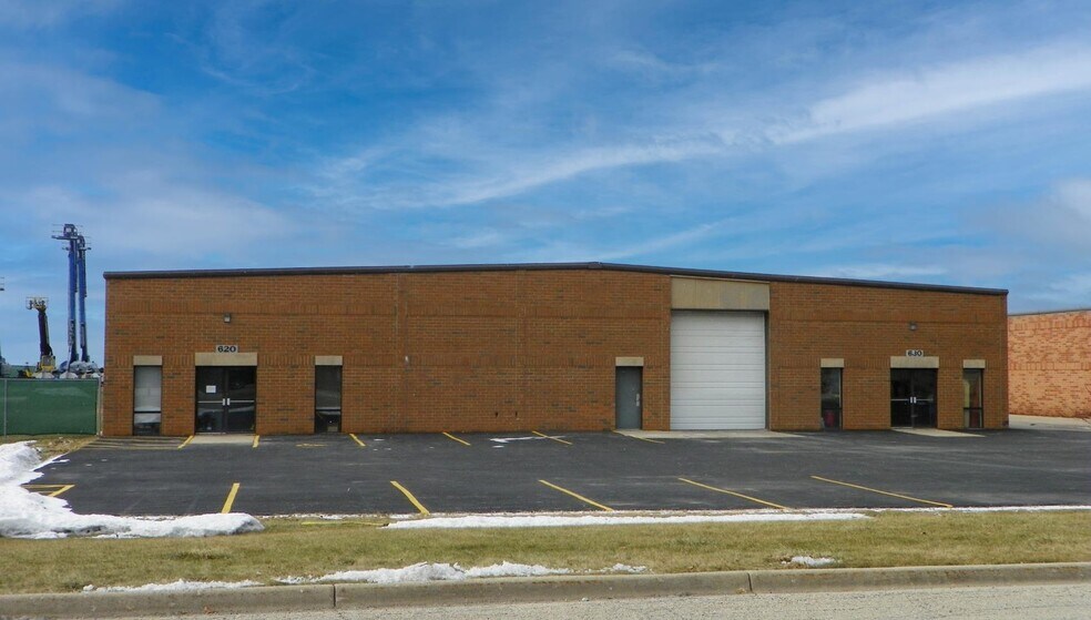 More Photos Of 620-630 Heartland Dr, Sugar Grove Warehouse For Lease
