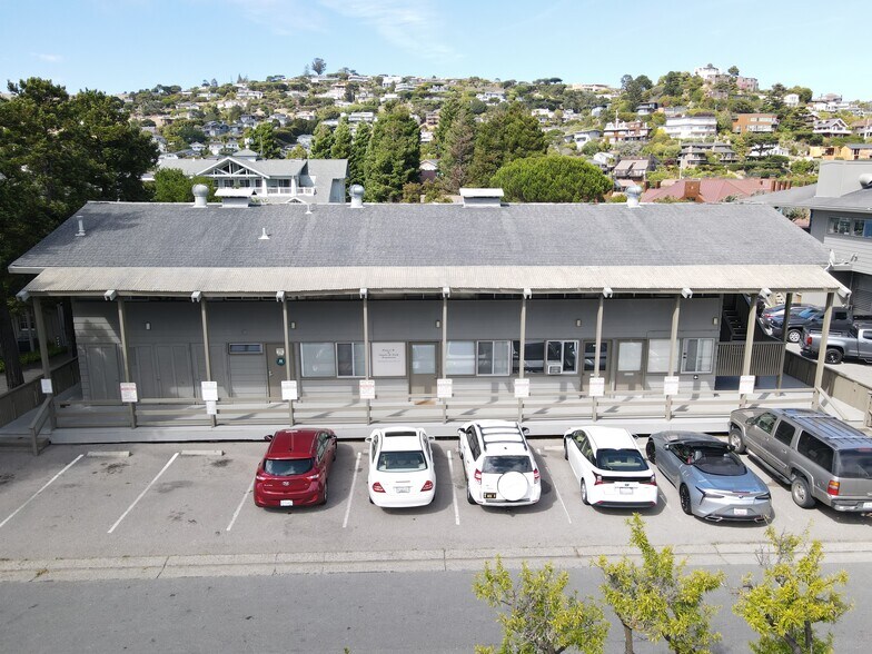 Primary Photo Of 1680 Tiburon Blvd, Belvedere Tiburon Office For Sale