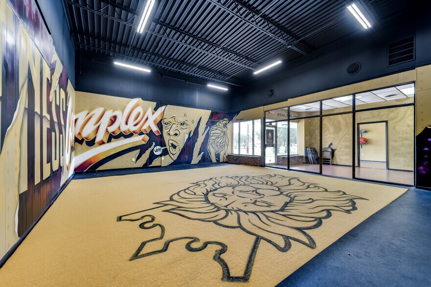 More Photos Of 203 E Main St, Forney Freestanding For Sale