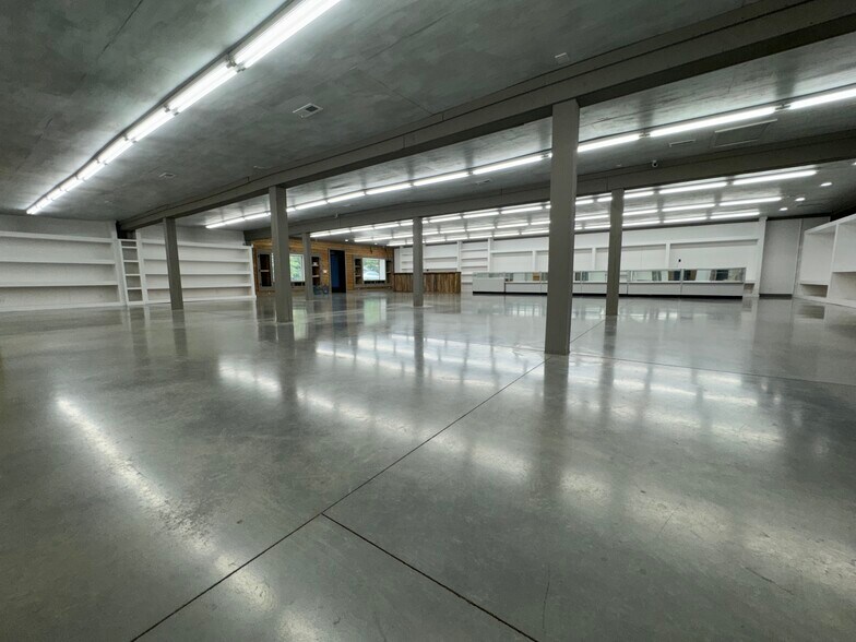 More Photos Of 613 N Main St, Piedmont Restaurant For Sale