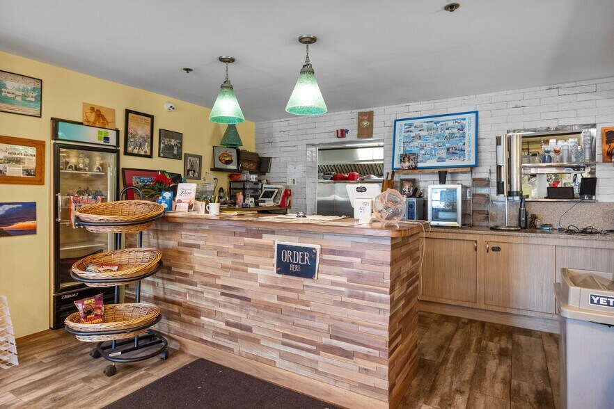 More Photos Of 512 Long Beach Blvd, Surf City Restaurant For Sale