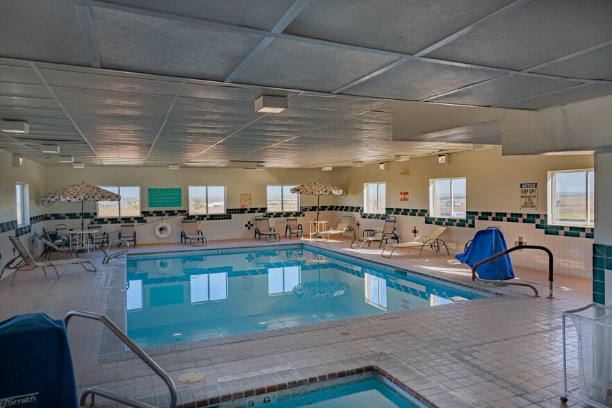 More Photos Of 730 E Jennifer Ln, Sidney Hotel For Sale