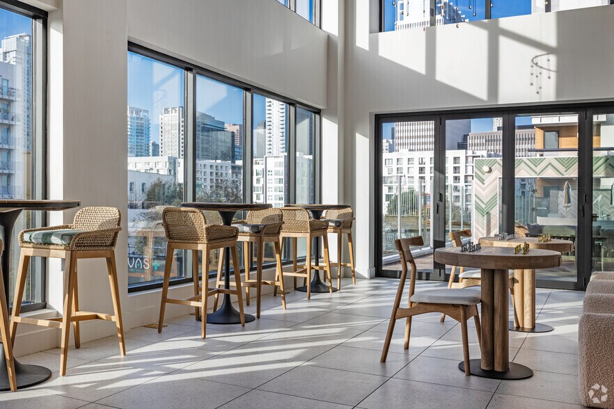 More Photos Of 1340 S Hill St, Los Angeles Apartments For Lease