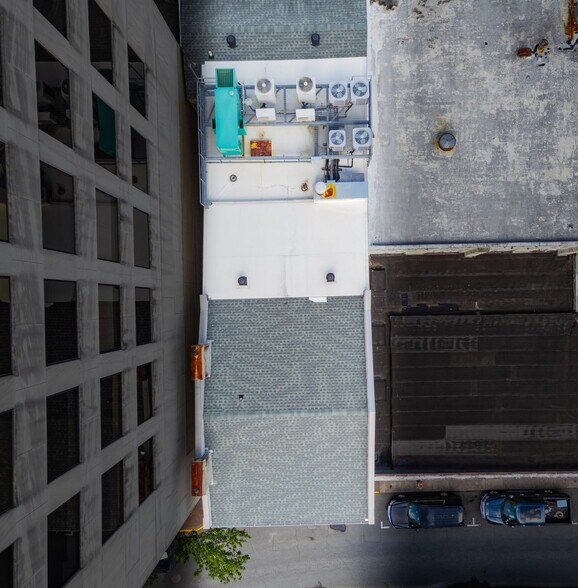 More Photos Of 26 E Bryan St, Savannah Office For Sale