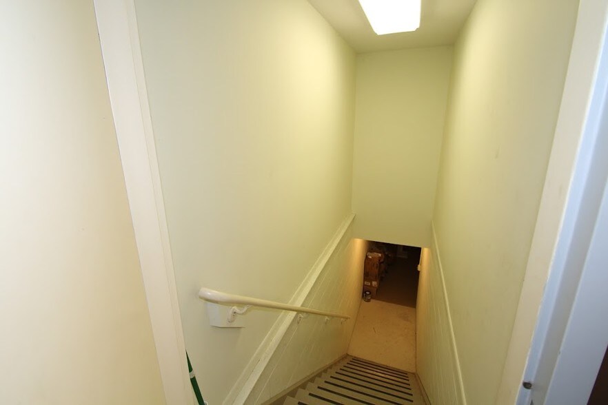 More Photos Of 2211 Lyell Ave, Rochester Medical For Lease