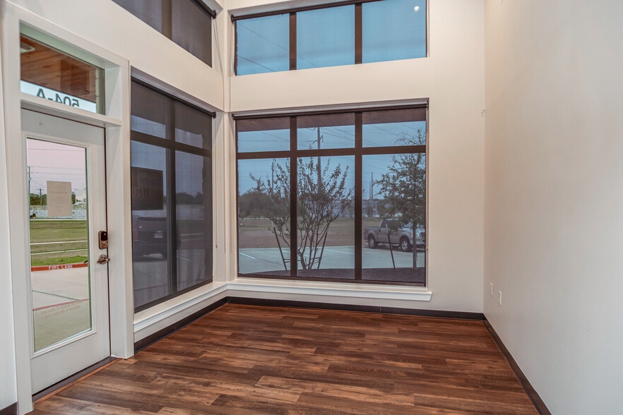 More Photos Of 1645 Greens Prairie Rd W, College Station Office For Lease