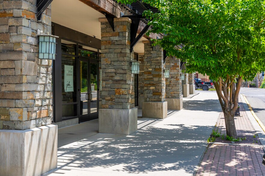 More Photos Of 35 5th St, Steamboat Springs Storefront Retail Office For Sale