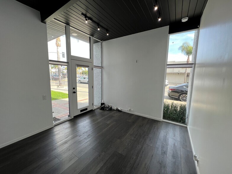 More Photos Of 809 S Gaffey St, San Pedro Office For Lease