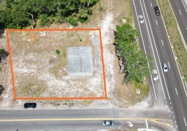 More Photos Of 15200 E Colonial Dr, Orlando Bar For Sale