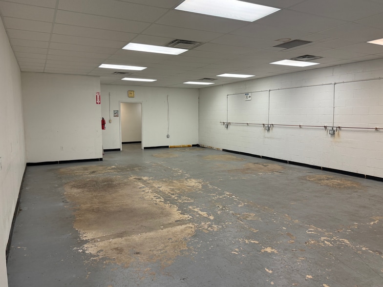 More Photos Of 1312-1314 Farr Dr, Dayton Warehouse For Sale