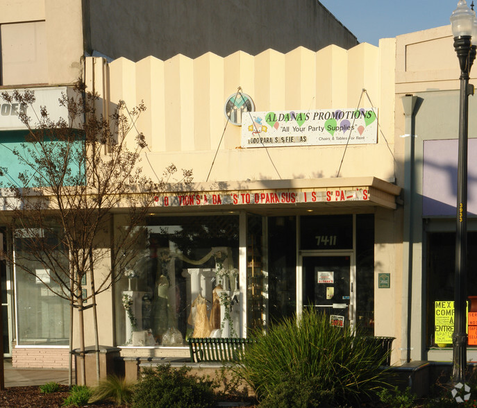 Primary Photo Of 7411 Monterey St, Gilroy Freestanding For Lease