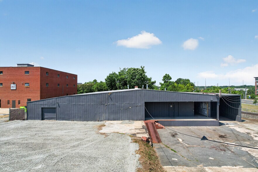 More Photos Of 806 Ramseur St, Durham Warehouse For Sale