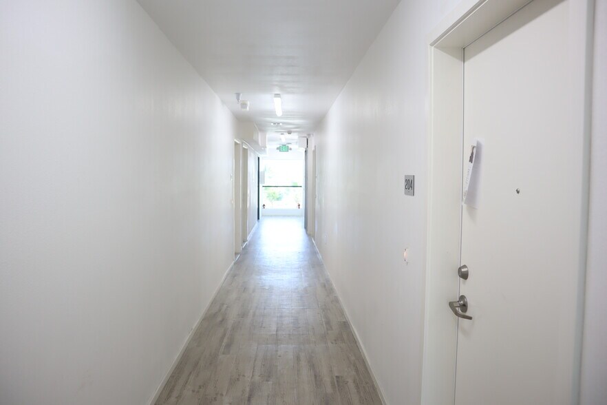 More Photos Of 10501 Wilmington Ave, Los Angeles Apartments For Sale