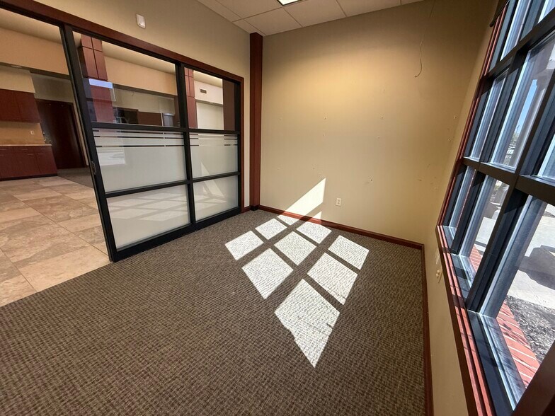 More Photos Of 2221 W 31st St, Lawrence Bank For Sale