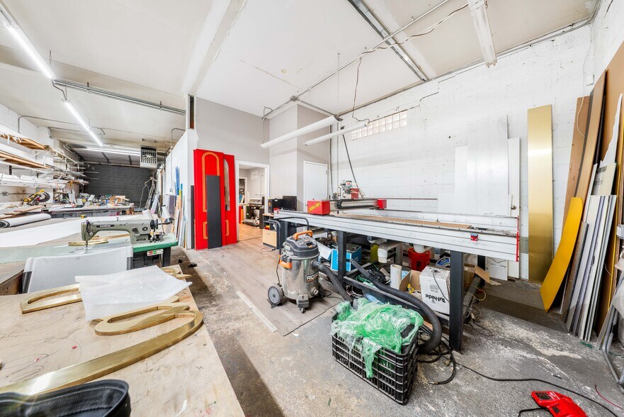 More Photos Of 2006 125th St, College Point Warehouse For Lease