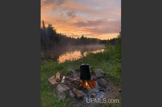 More Photos Of 26497 US-41, Covington Flex For Sale