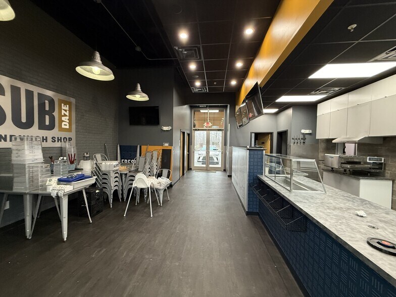 More Photos Of 106th St. & Main St, Zionsville Freestanding For Lease