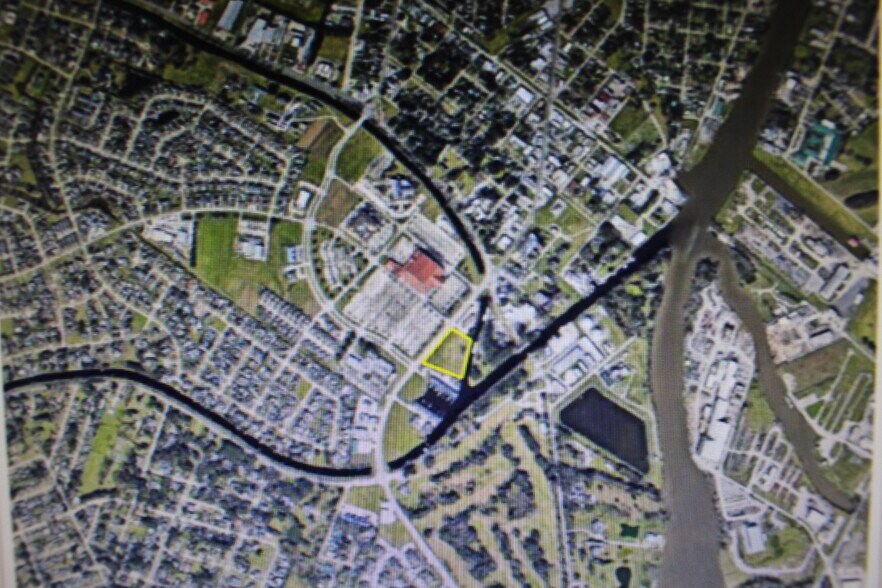 More Photos Of 3019 & 3037 Barrow Street St, Houma Land For Sale