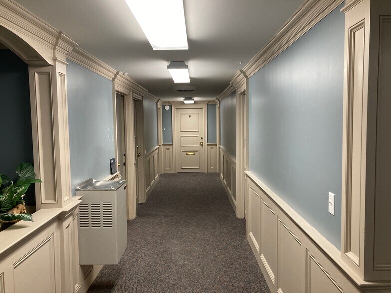 More Photos Of 1341 Hamburg Tpke, Wayne Office For Lease