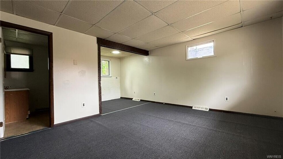 More Photos Of 1890 Linwood Ave, Niagara Falls Apartments For Sale