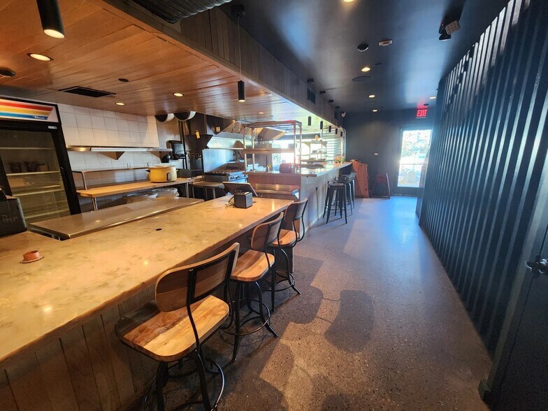 More Photos Of 4971 N 7th Ave, Phoenix Restaurant For Sale
