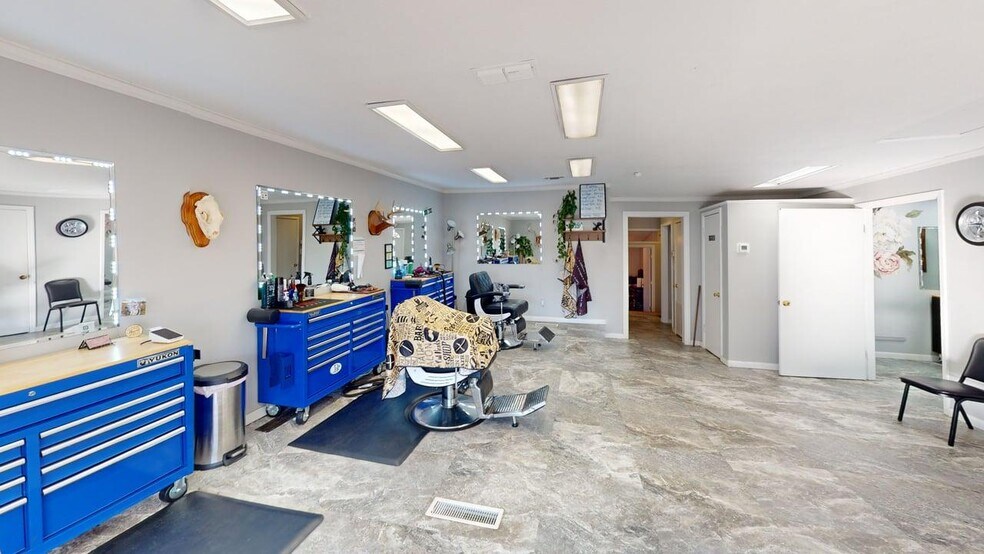 More Photos Of 313 HWY 84 hwy, Cairo Flex For Sale