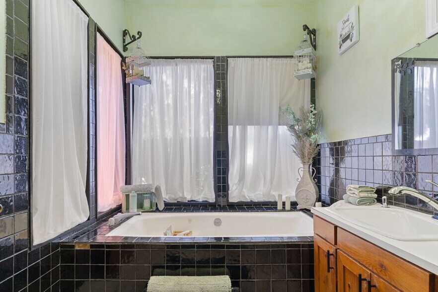 More Photos Of 8301 Congress St, Port Richey Flex For Sale