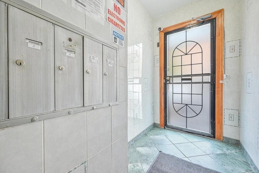 More Photos Of 522 Bay Ridge Ave, Brooklyn Apartments For Sale