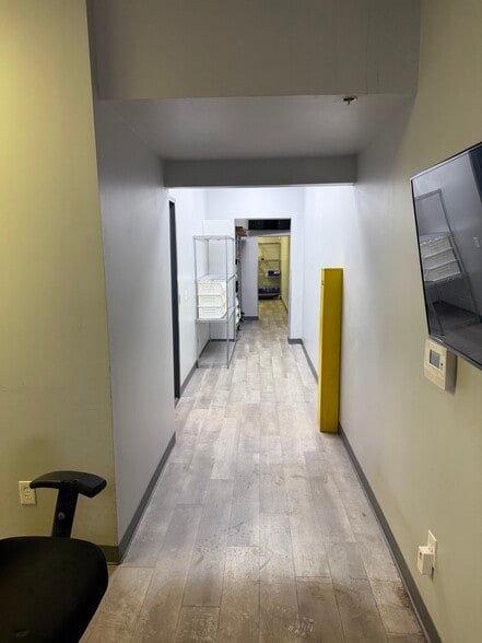 More Photos Of 2712-2720 Portage St, Kalamazoo Freestanding For Lease