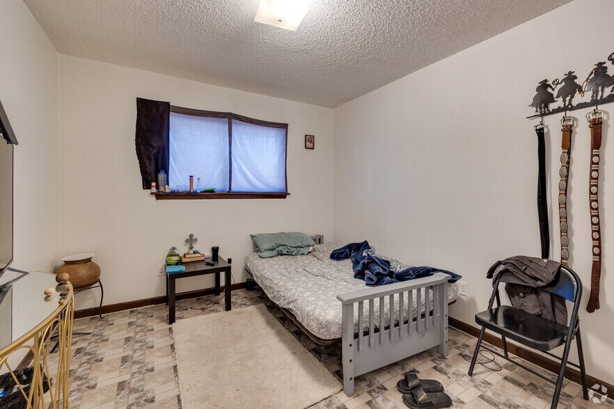 More Photos Of 1725 E 1st St, Dumas Multifamily For Sale