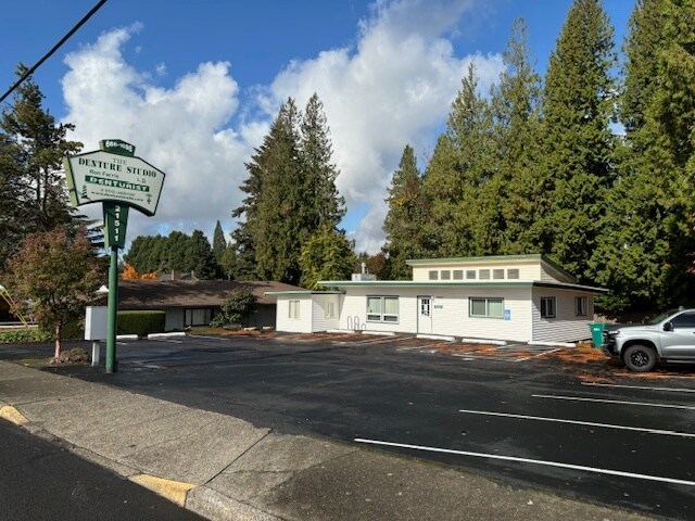 More Photos Of 21511 SE Stark St, Gresham Medical For Sale