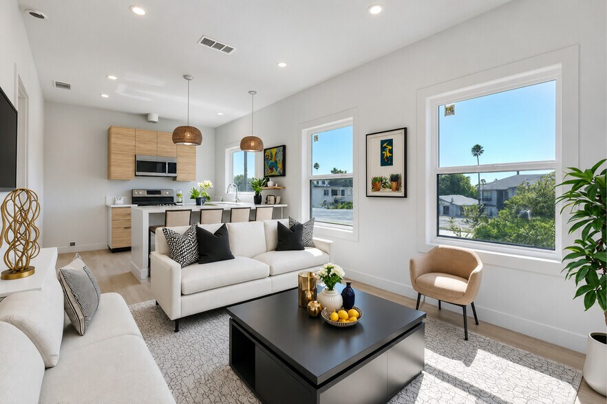 More Photos Of 2175-2177 Bacon St, San Diego Apartments For Sale