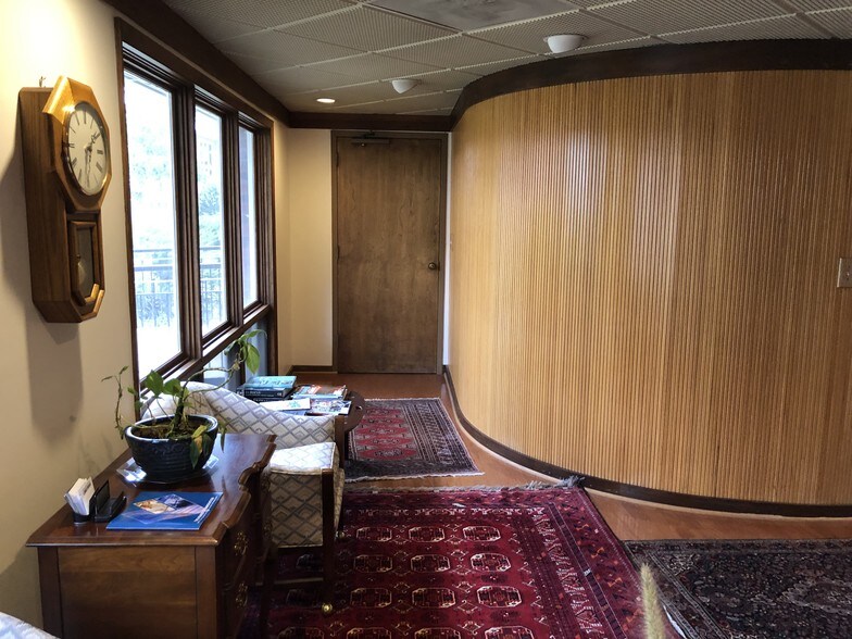 More Photos Of 10805 Main St, Fairfax Medical For Sale