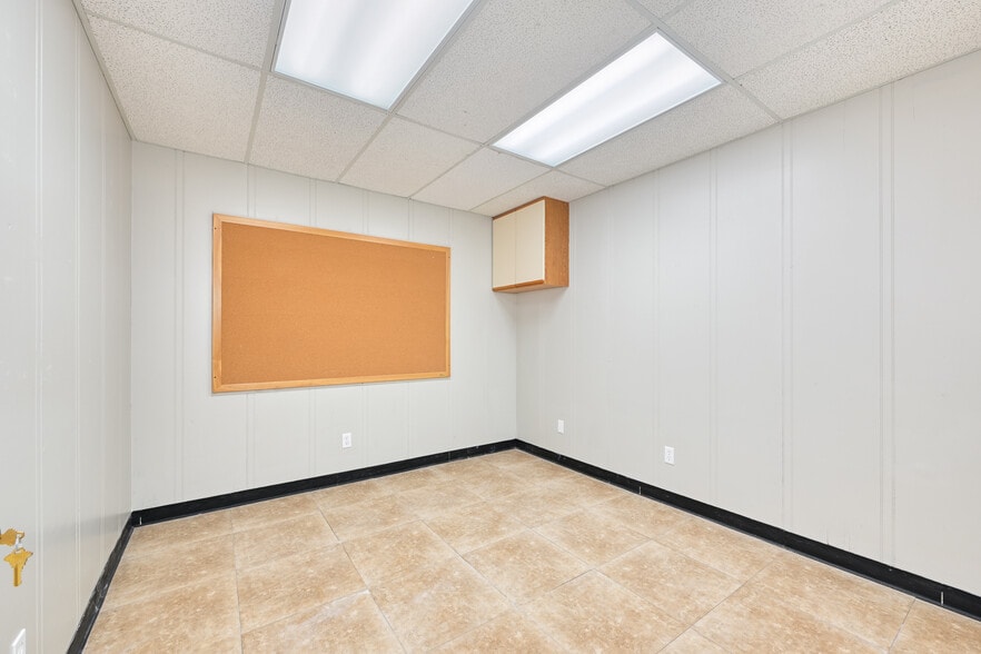 More Photos Of 5858 St Augustine Rd, Jacksonville Freestanding For Lease